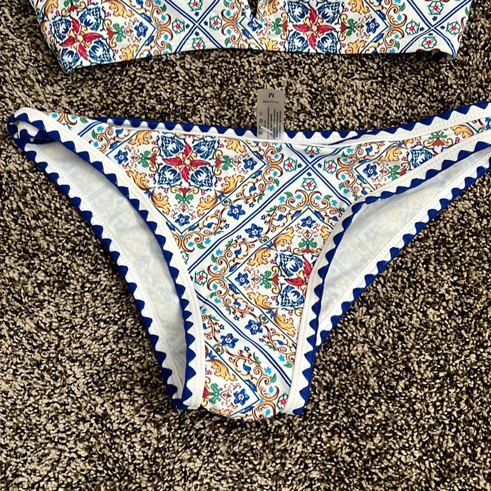 Amazon Bikinx Pattern European Suit, NWT - Picture 3 of 4